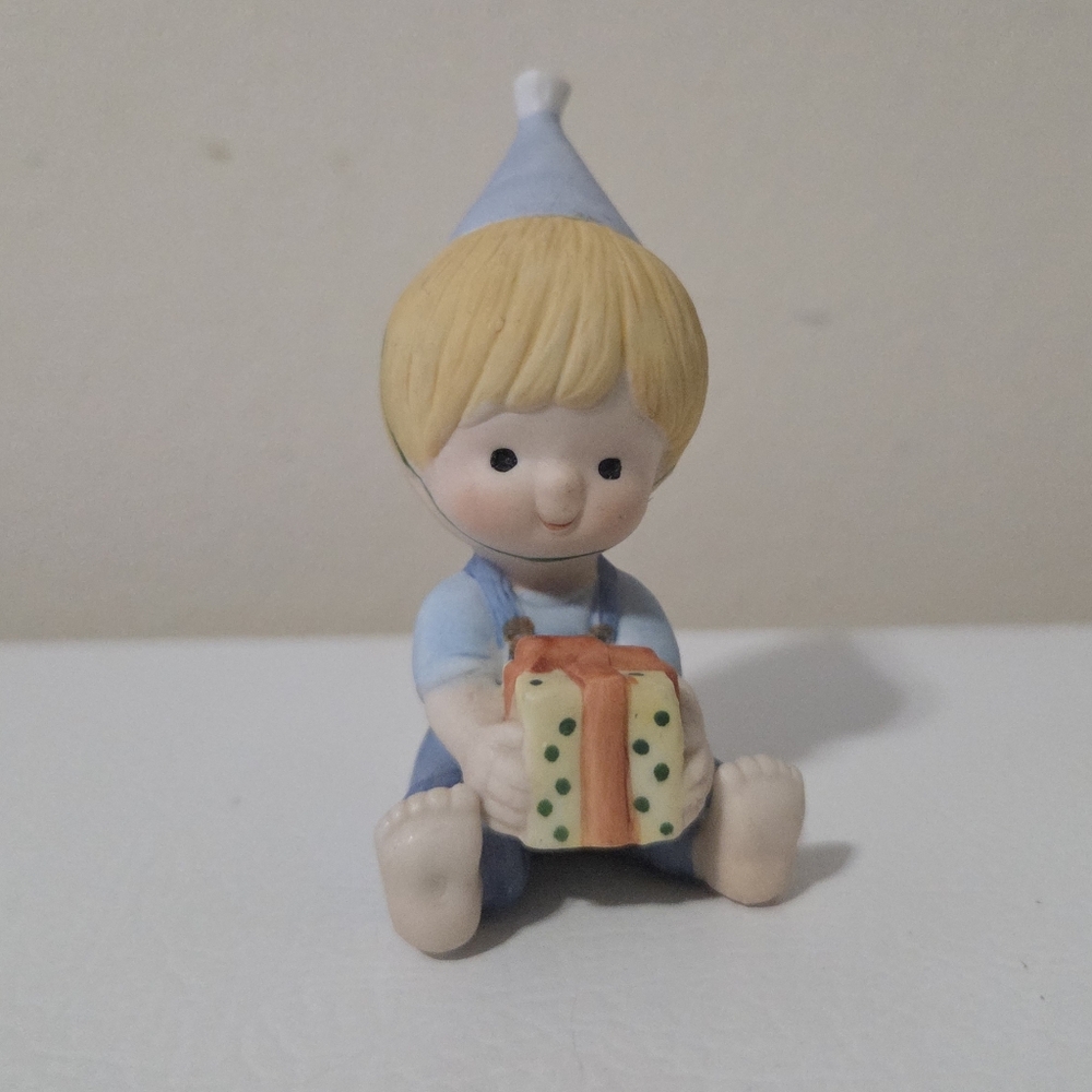 Scooter Birthday Boy 1982 Enesco Country Cousins Figure